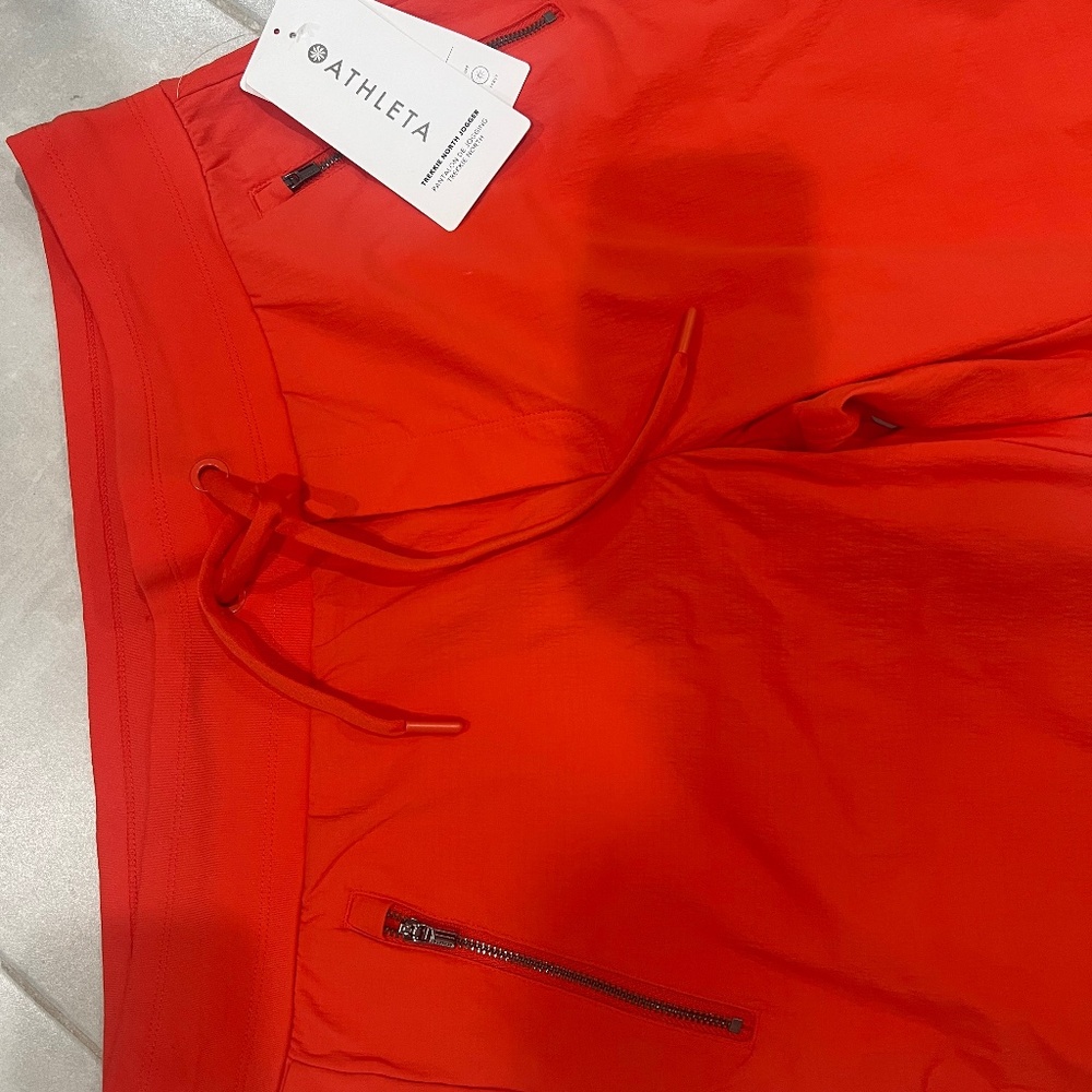 Athleta Trekkie North Joggers *New with Tags*Never worn